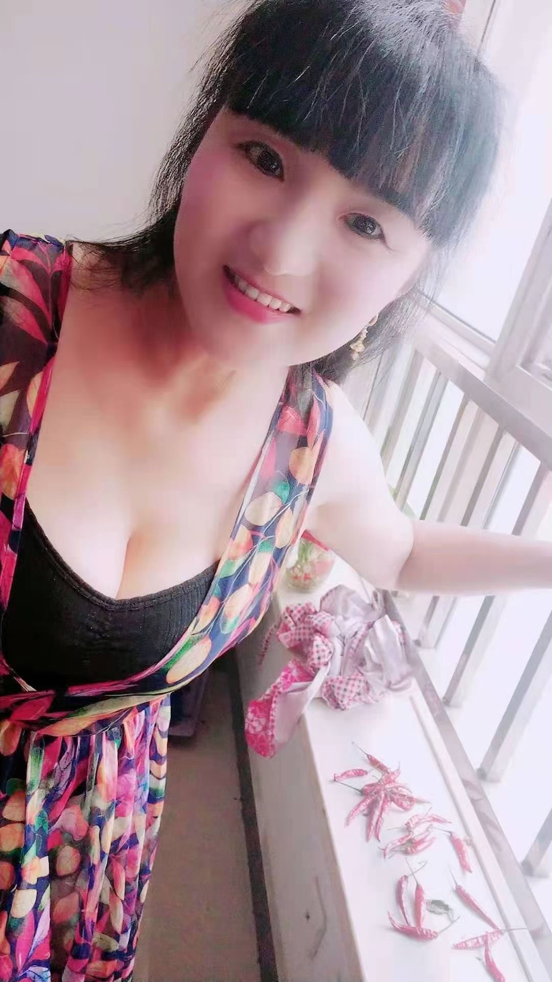 东莞虎门丰满少妇热情奔放